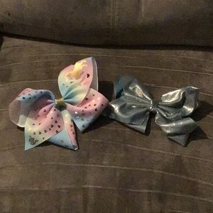 JoJo Siwa bows
